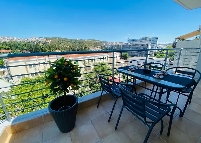 Castle View Center Concon Apartment Thessaloniki